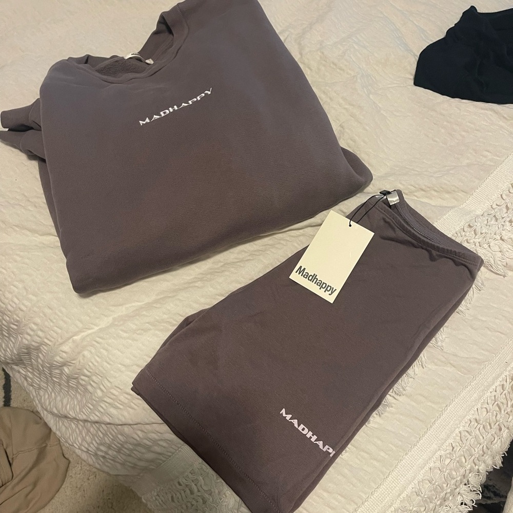 MADHAPPY matching set